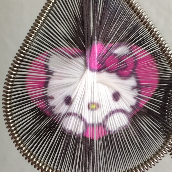 🖤Hello kitty statement earrings - Picture 3 of 13